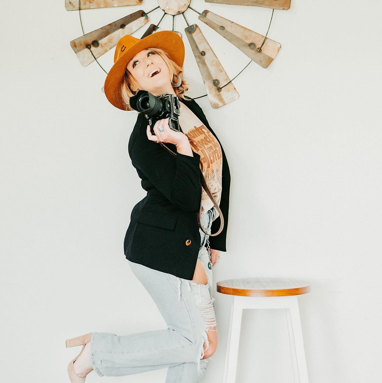 10/10 suggest doing a spooky shoot... - Shelbee Dugger-Kemp | Facebook