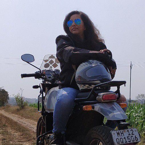 RJ RIYA