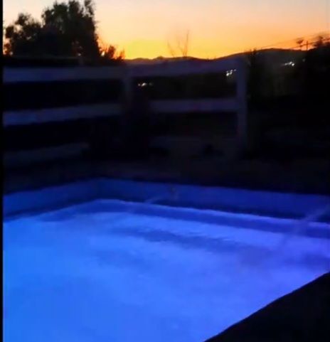 Piscina espacio ruby