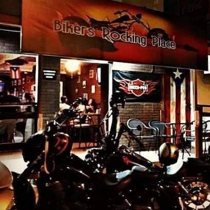 Bikers Rocking Place | Cidra