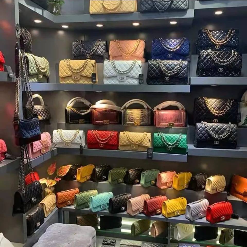 D V Shop