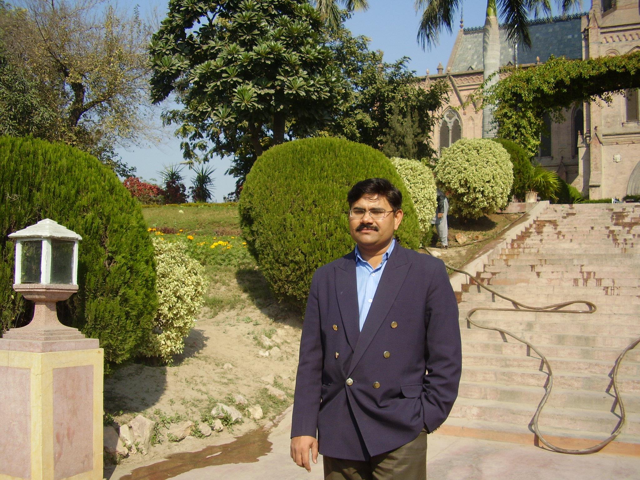 professor-haq-nawaz
