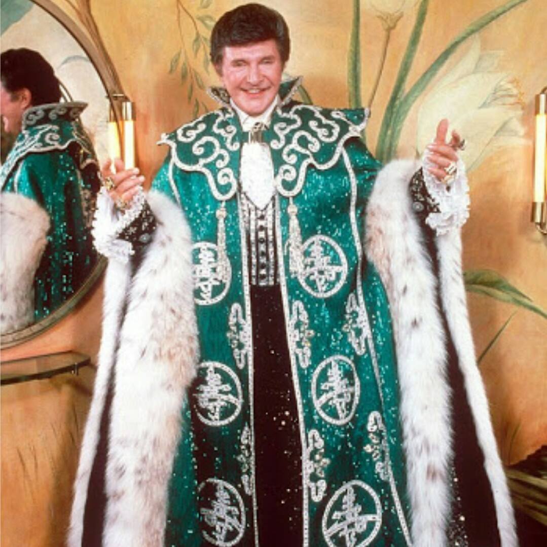 Liberace - the alternative fan club - The administration apologises to ...