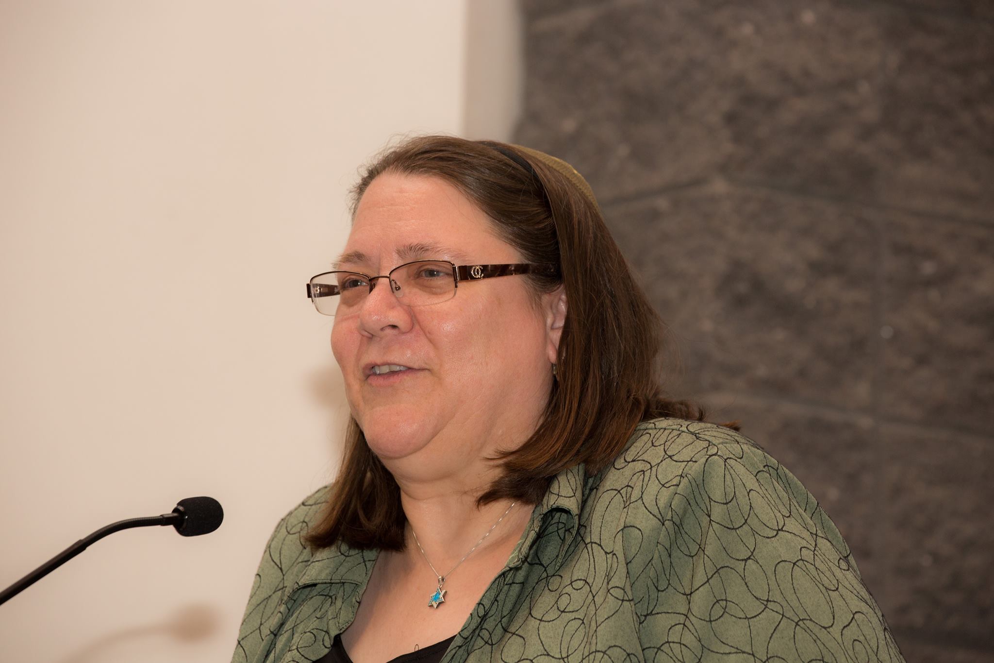 Rabbi Tracee Rosen