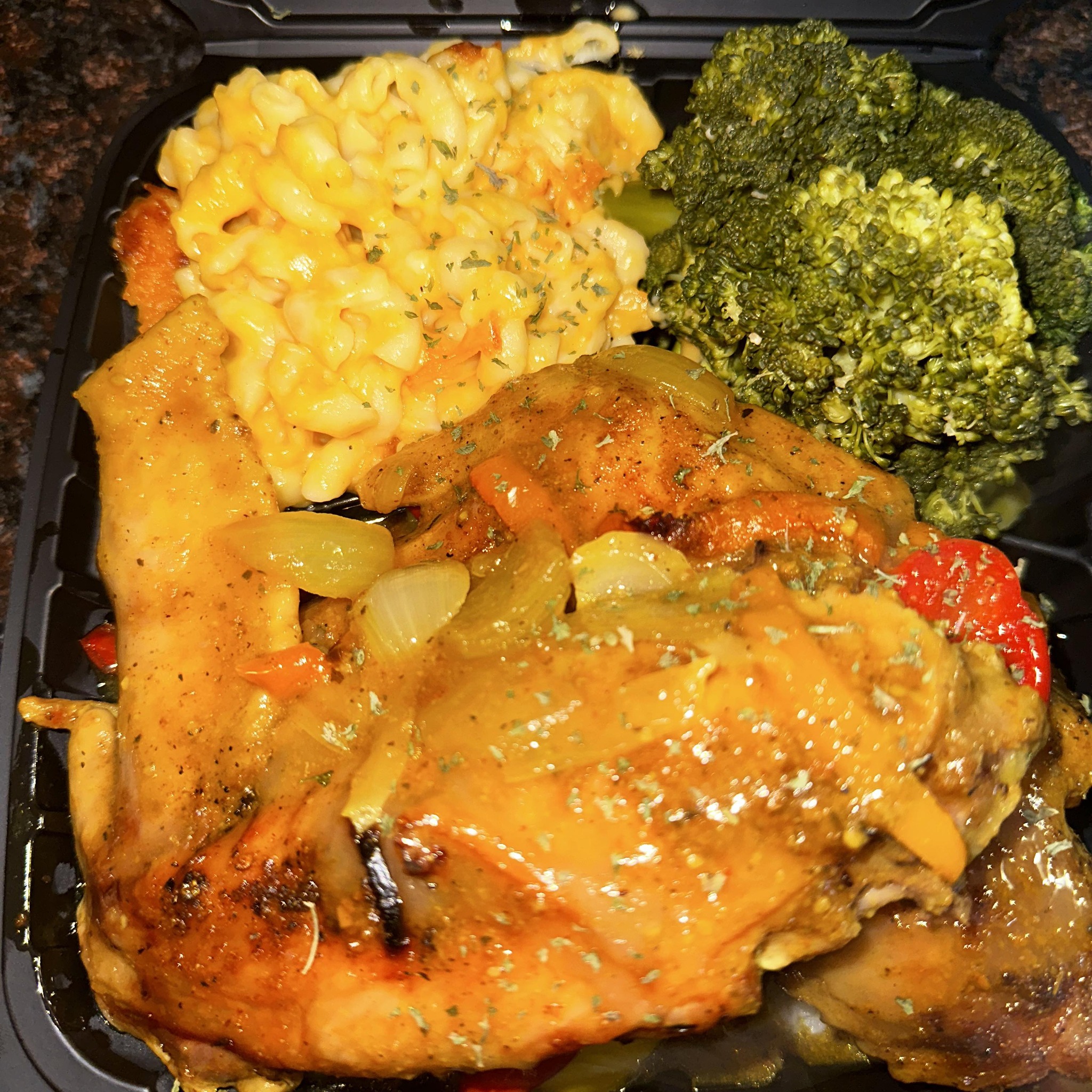 🍽️🔥 ANOTHER PLATE OF COMFORT, FLAVOR & GOOD EATIN’! 🔥🍽️ Listen… WE DON ...