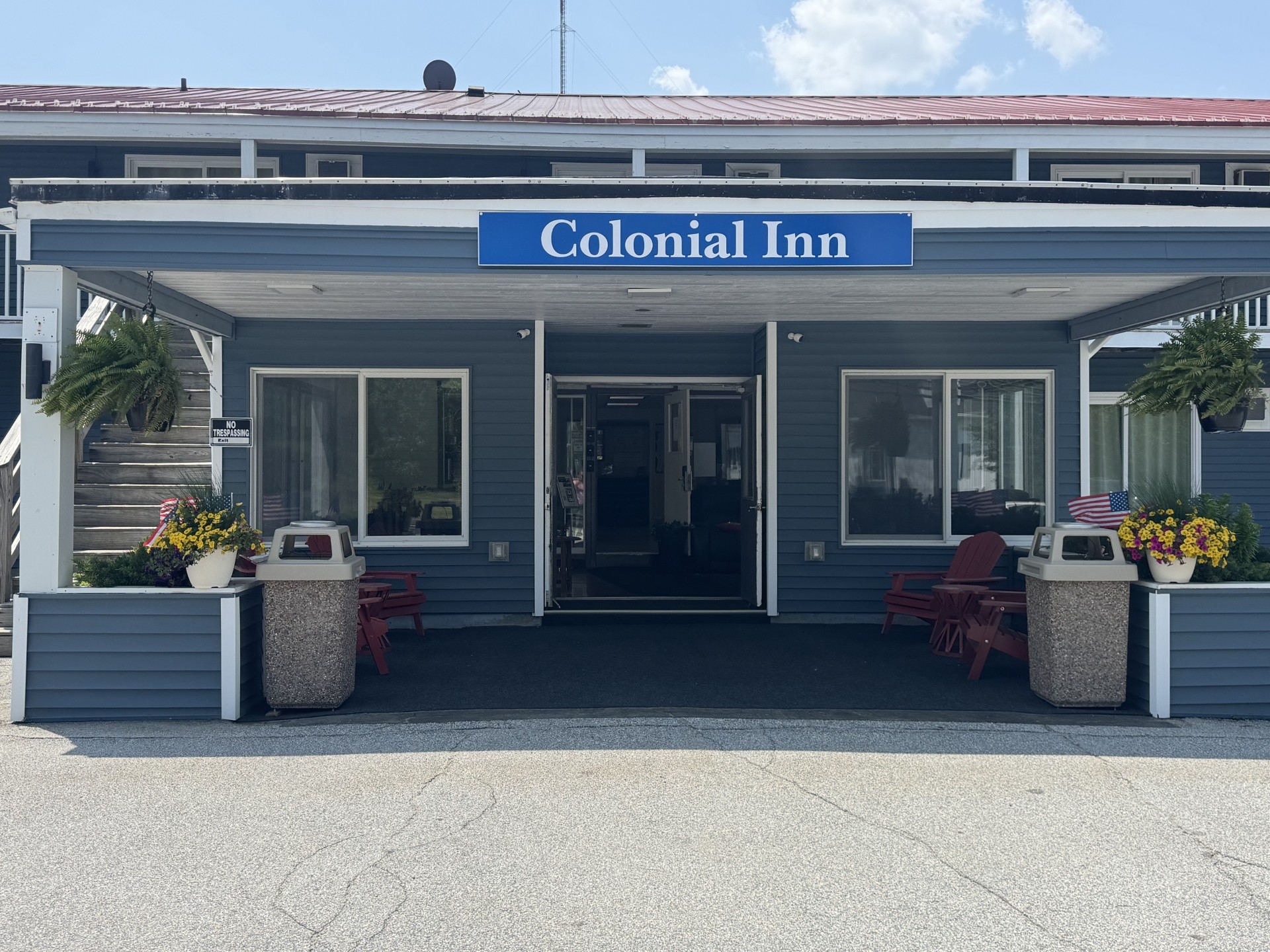 Colonial Inn | Ellsworth ME