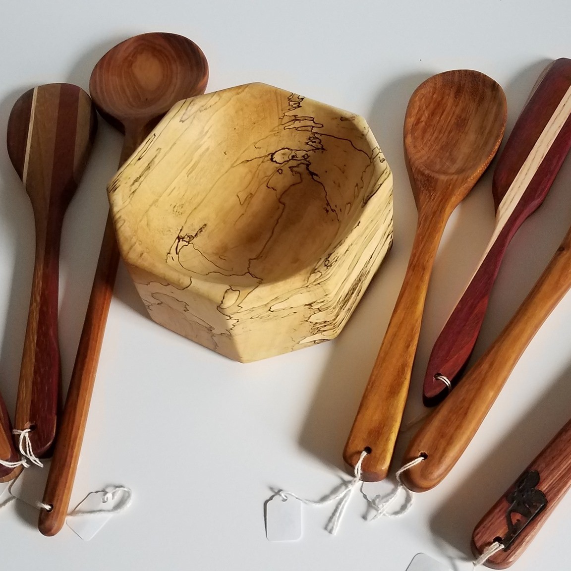 WoodBee Home Decor