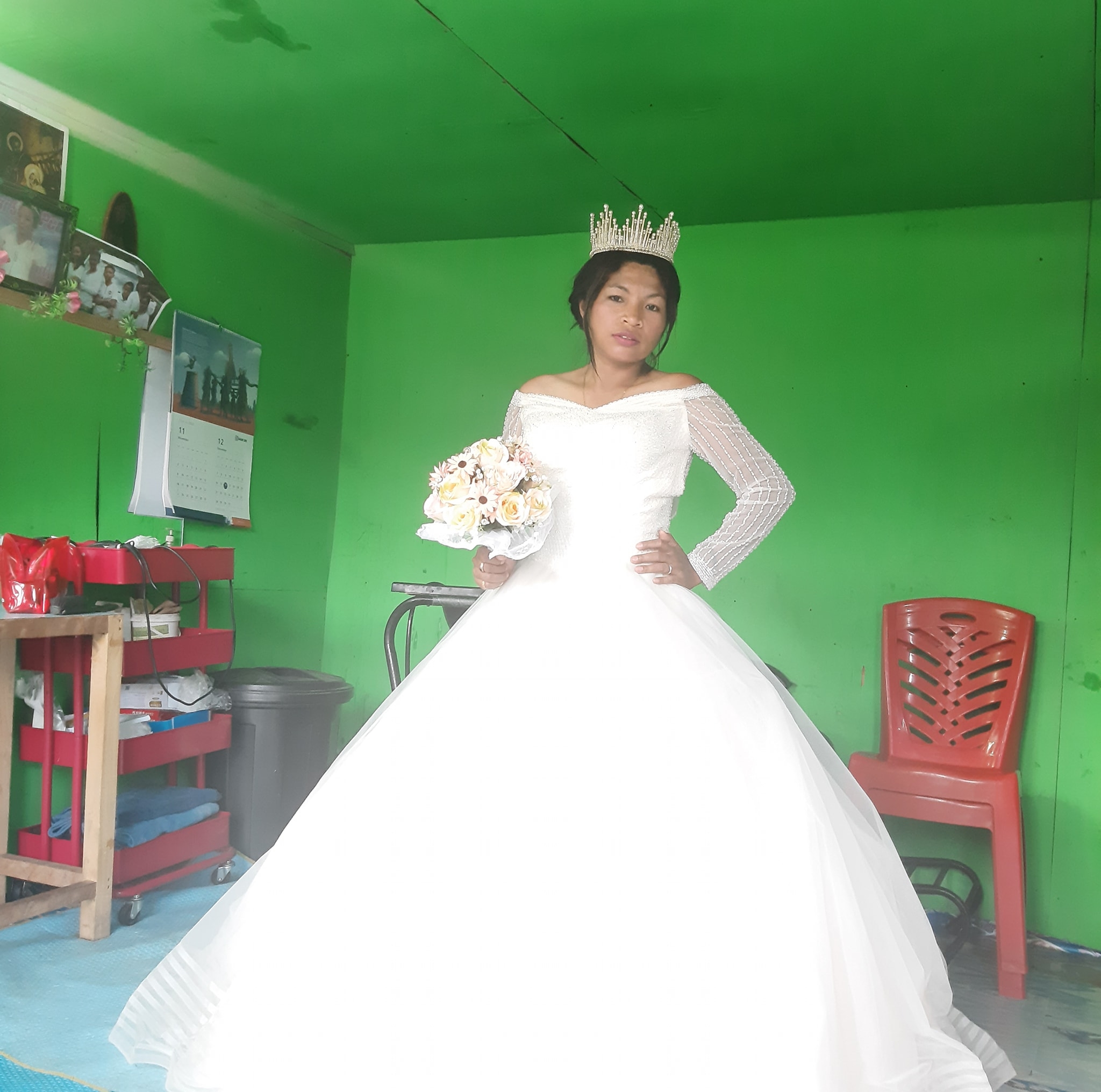 Astica salon perumnas mena | Ruteng