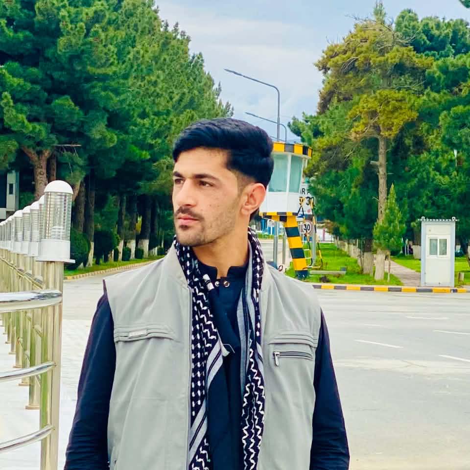 سندرو، نڅا او مطالعې ته مو پرېږدئ، دا درې شیان دنیا ته هېڅ ډول زیان نه ...