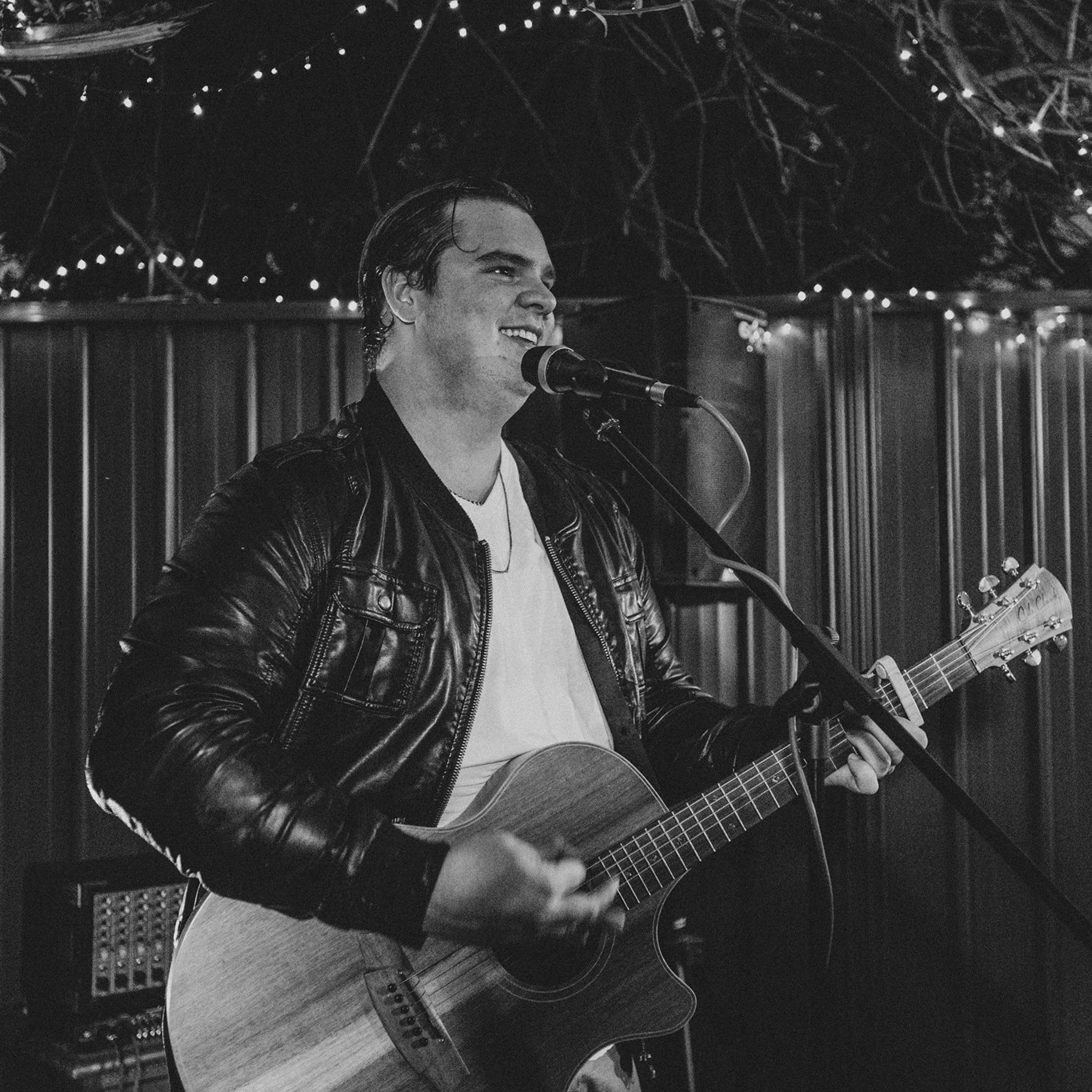 Jason L Callaghan