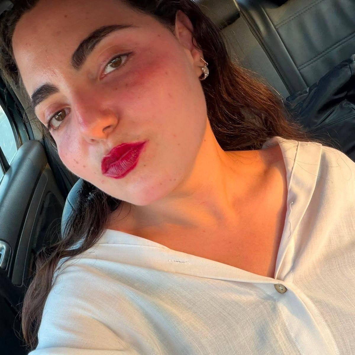 منه بنت علي أفندينا - الكوبايه دي معايا بقالها أكتر من 5 سنين .. بحبها ...
