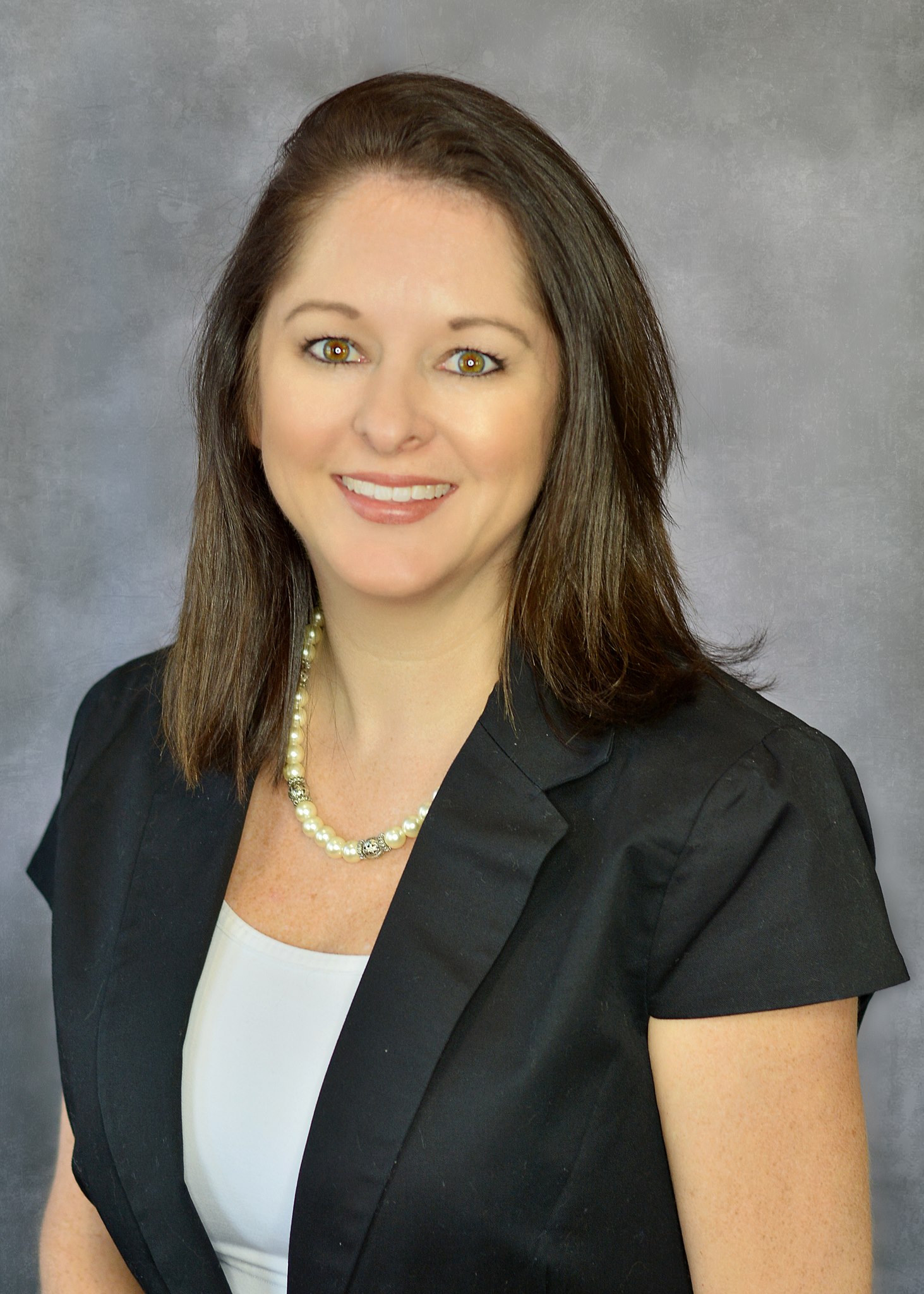 Ashley Roper: Real Estate Agent, Front Gate Realty 601.991.2900 ...