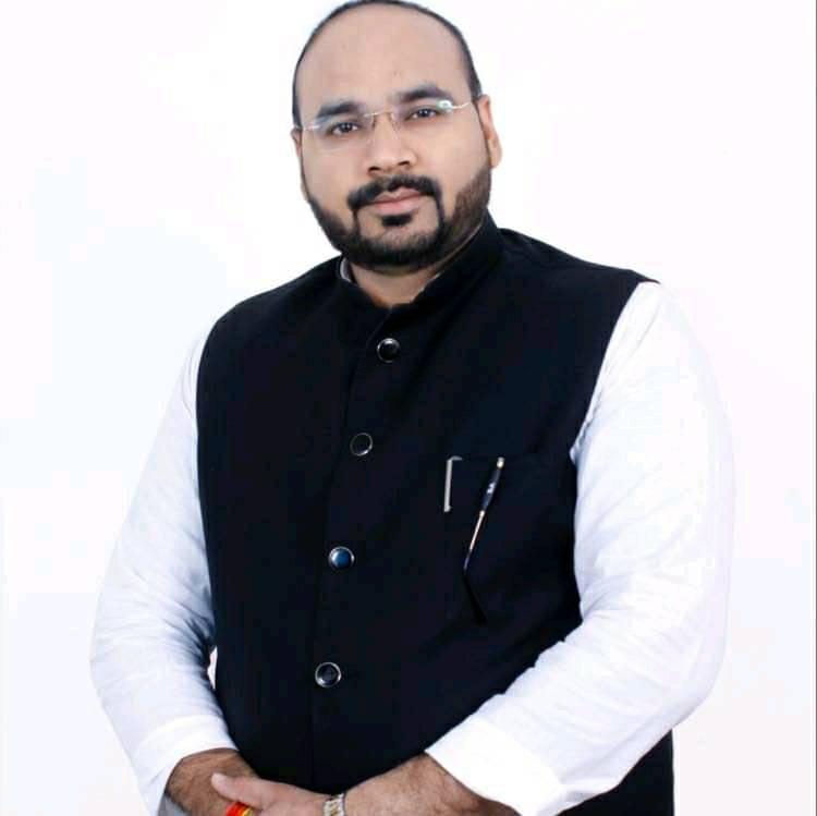 Adv Dharmender sharma
