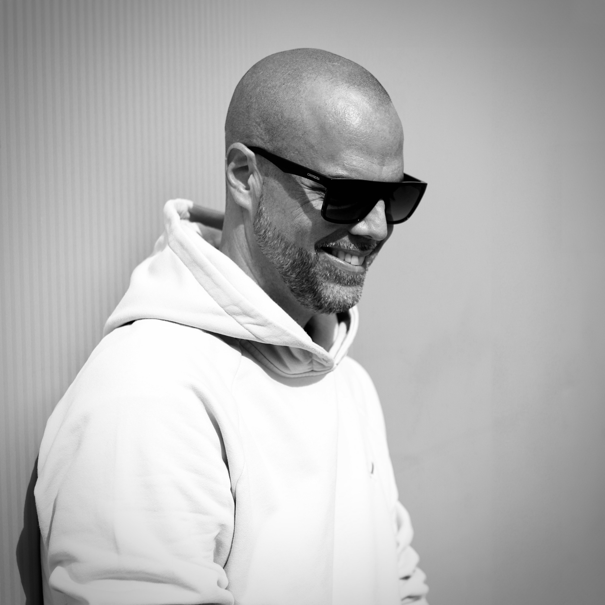 DJ R.