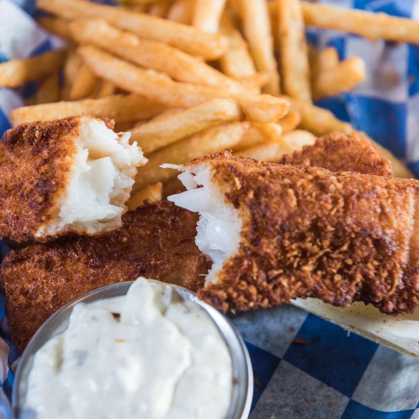 Scuttlebutt Family Pub | Everett WA