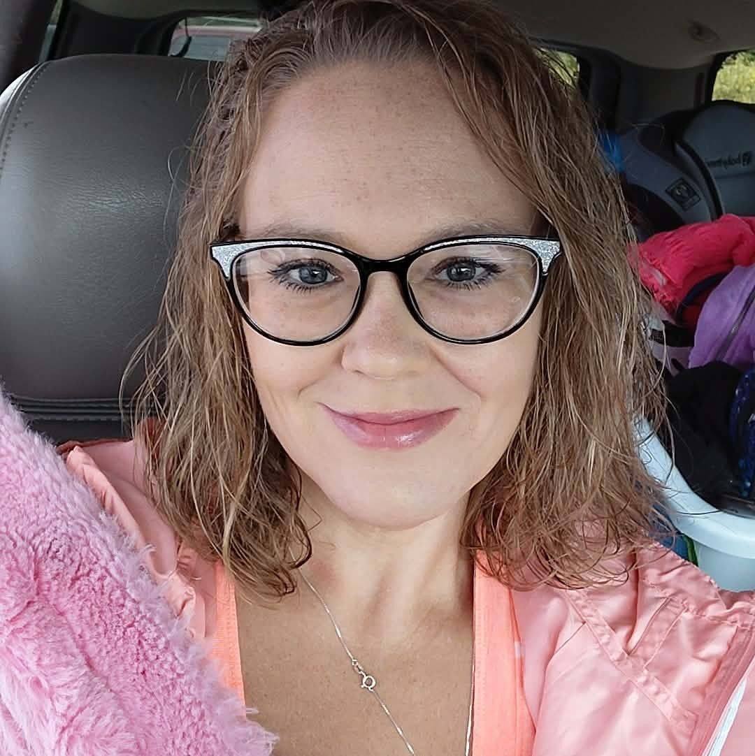 Lindsey Gilmore (@lindsey.gilmore.313) • Facebook, Connect with friends