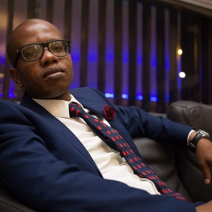Buchitheka Bugayiwe Ukhozi FM - Nangu u Eric Hadebe odlala indawo ka ...
