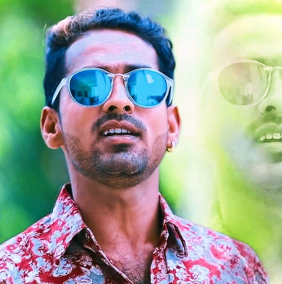 Singer Niraj Nirdai