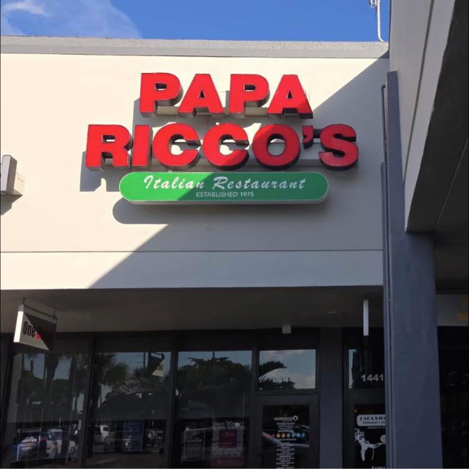 Papa Riccos Restaurant & Pizzeria | Miami FL