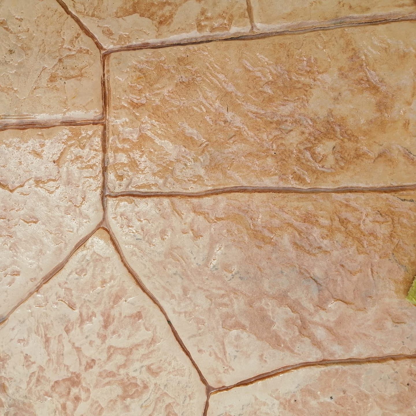 ديكور كريت باطون ملون ومطبع ومسقول | Damascus