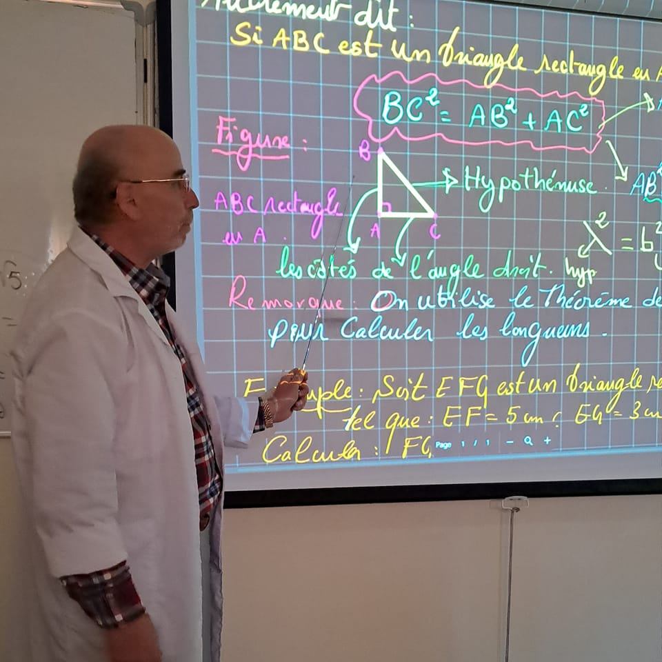 Professeur mathématique mission