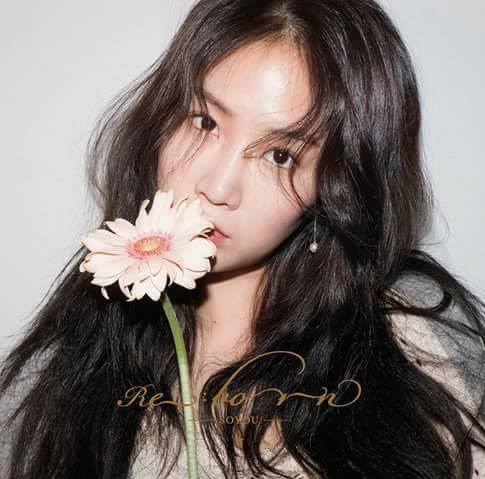 Soyou 소유 (@soooyouu) • Facebook