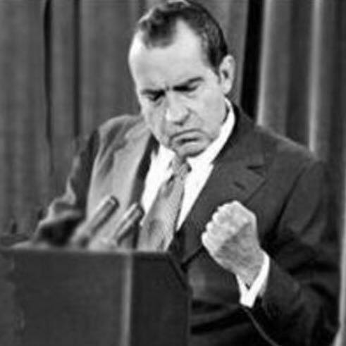 Centre-right memes for liberal Nixonian teens