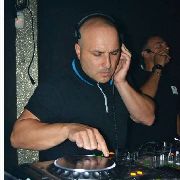 dj max ricci