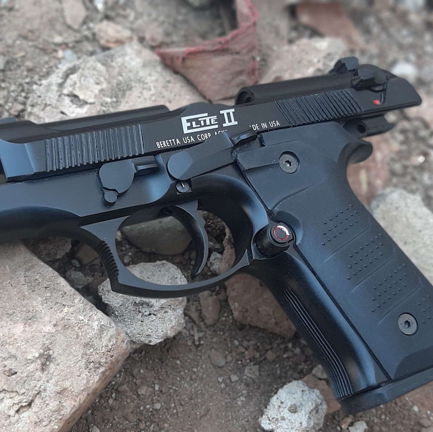 Fooji arms dealer