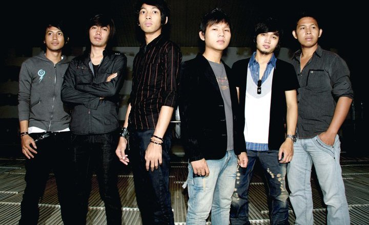 Elips Band
