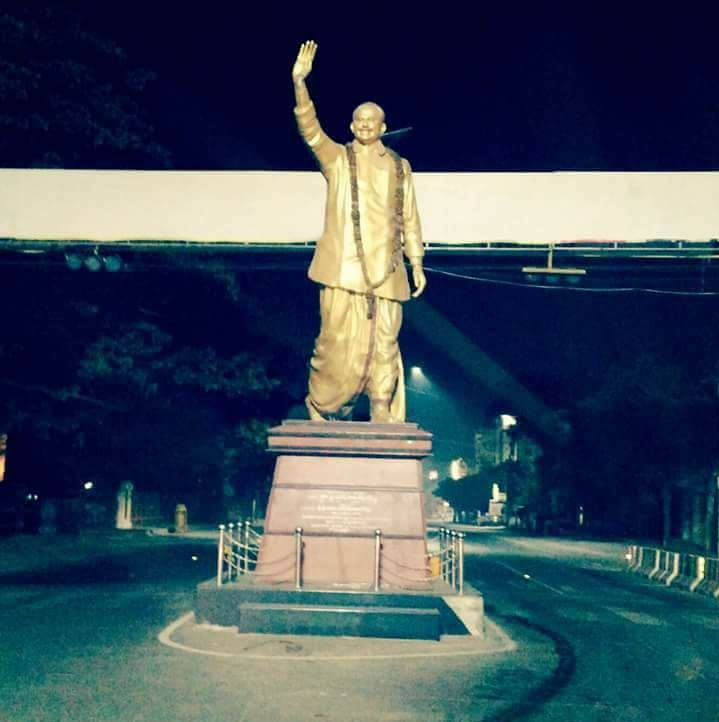 రాజన్న రాజ్యం అది జగనన్న కే సాధ్యం