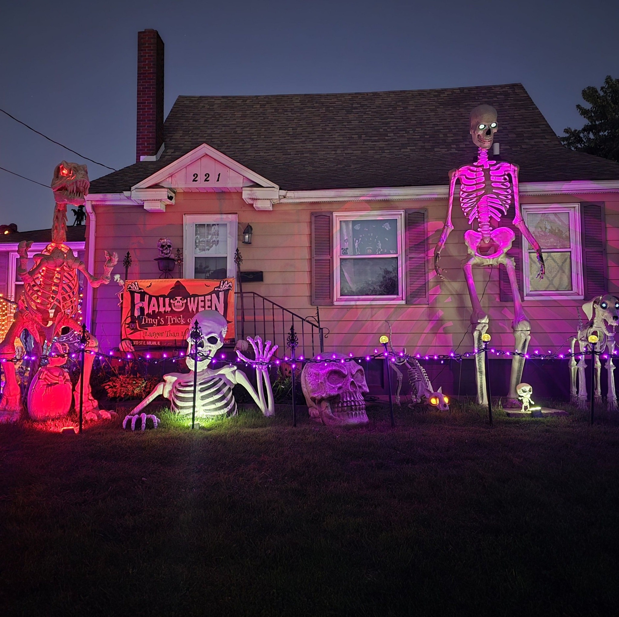Quick sneak peeks of some props sound checks #Tinys | Tiny's TRICK or TREAT