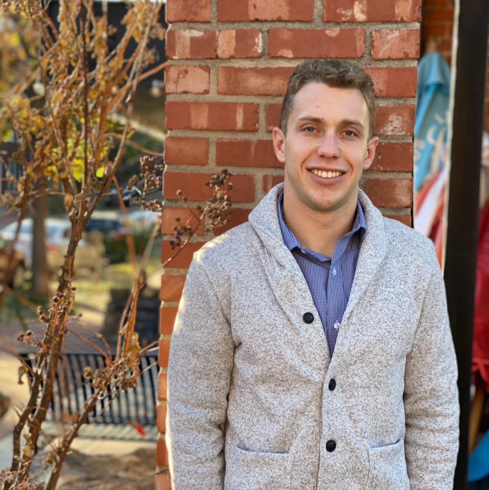 Dustin Pierce: Real Estate Agent