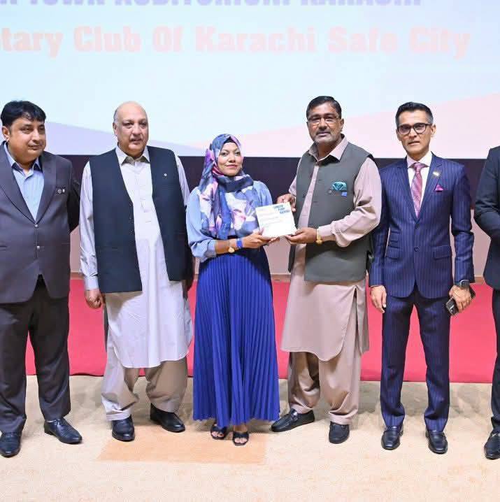 Dr Mehwish