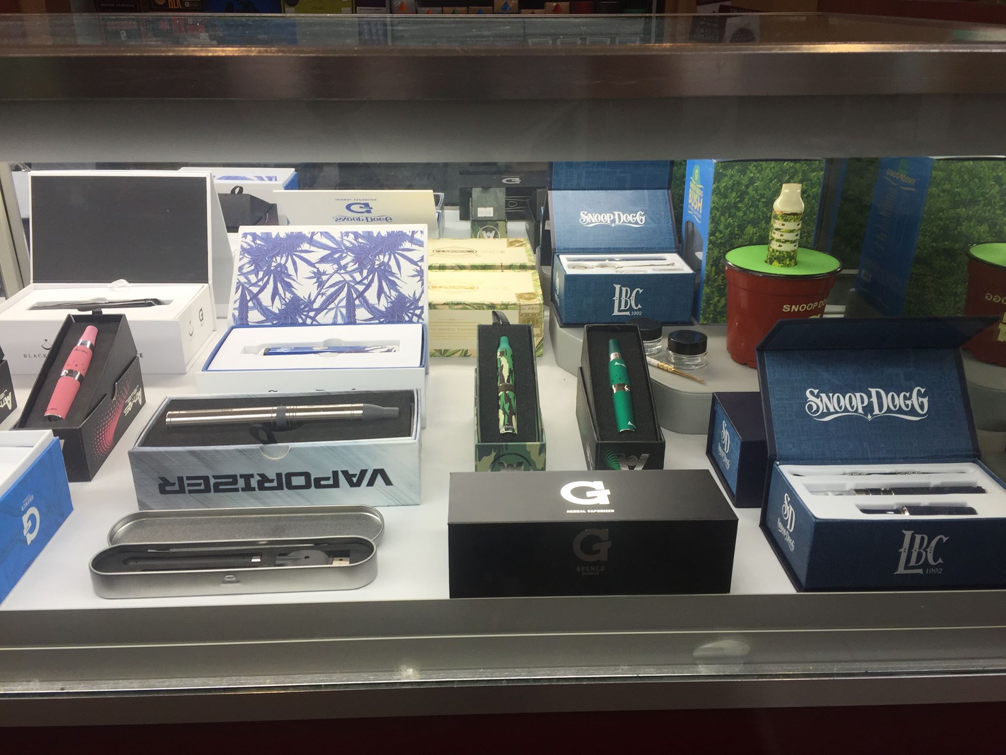 where to buy vapes in nyc Smokes More Inc: Compare SMOK Options & Smart (2025) Colour:Knight Gray NO SHIP: IL Lost Vape Orion Bar