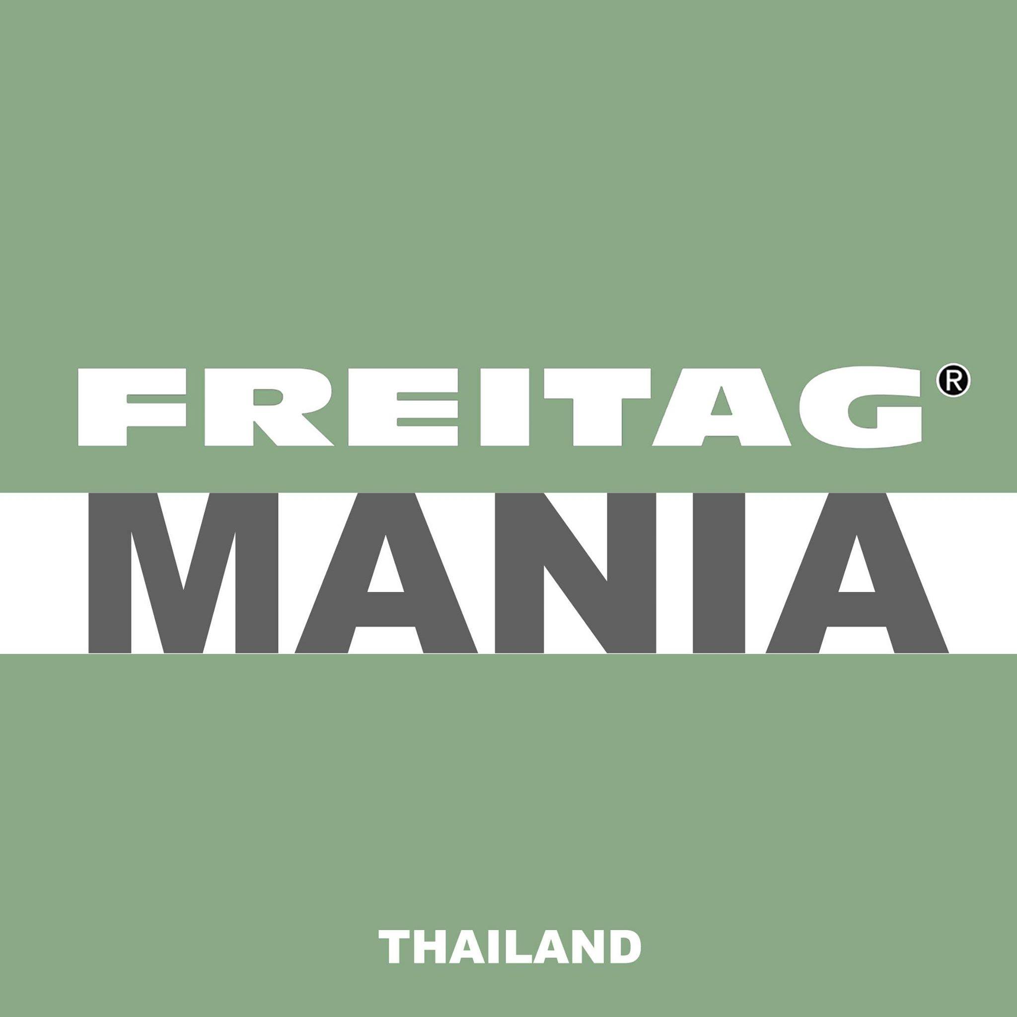 Freitag - Hawaii **สามสี** 7799 New with tag ⠀ . ผ้าแดง สกรีนดำขาว ตัด ...
