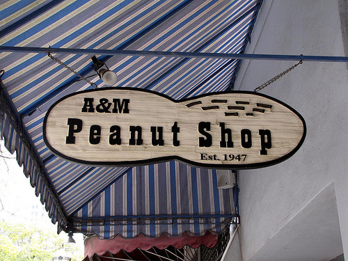 ルン のあ＆まむ A & M Peanut Shop | Mobile AL