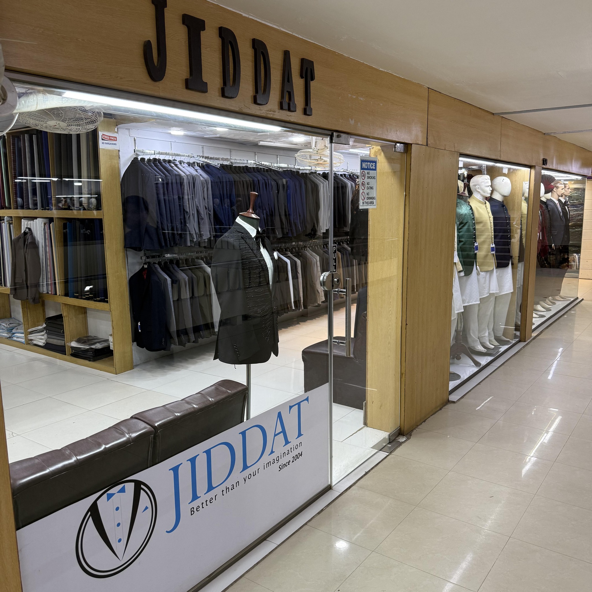 Jiddat Suiting