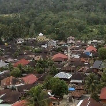 Pesona Tombang Bustak