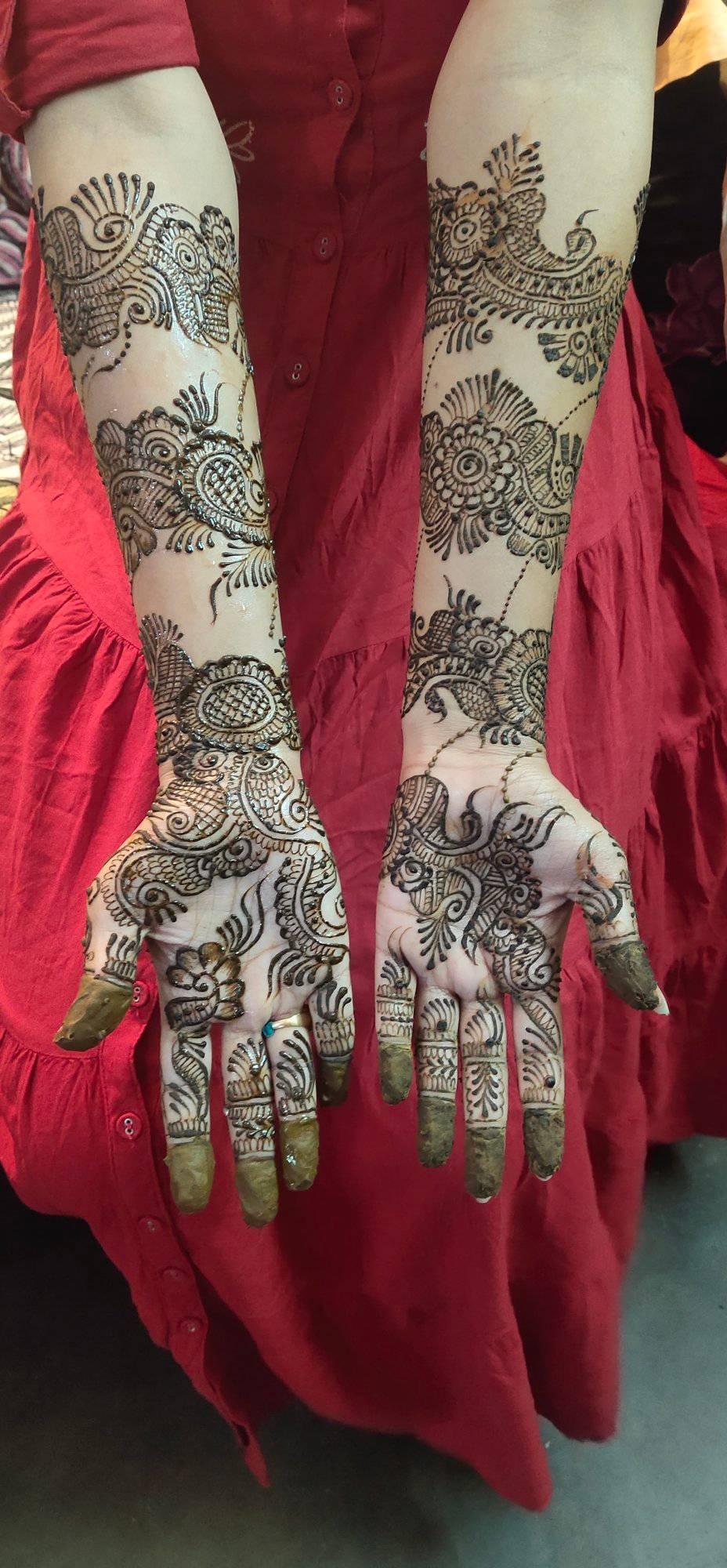 mehndi designs. (sulo)