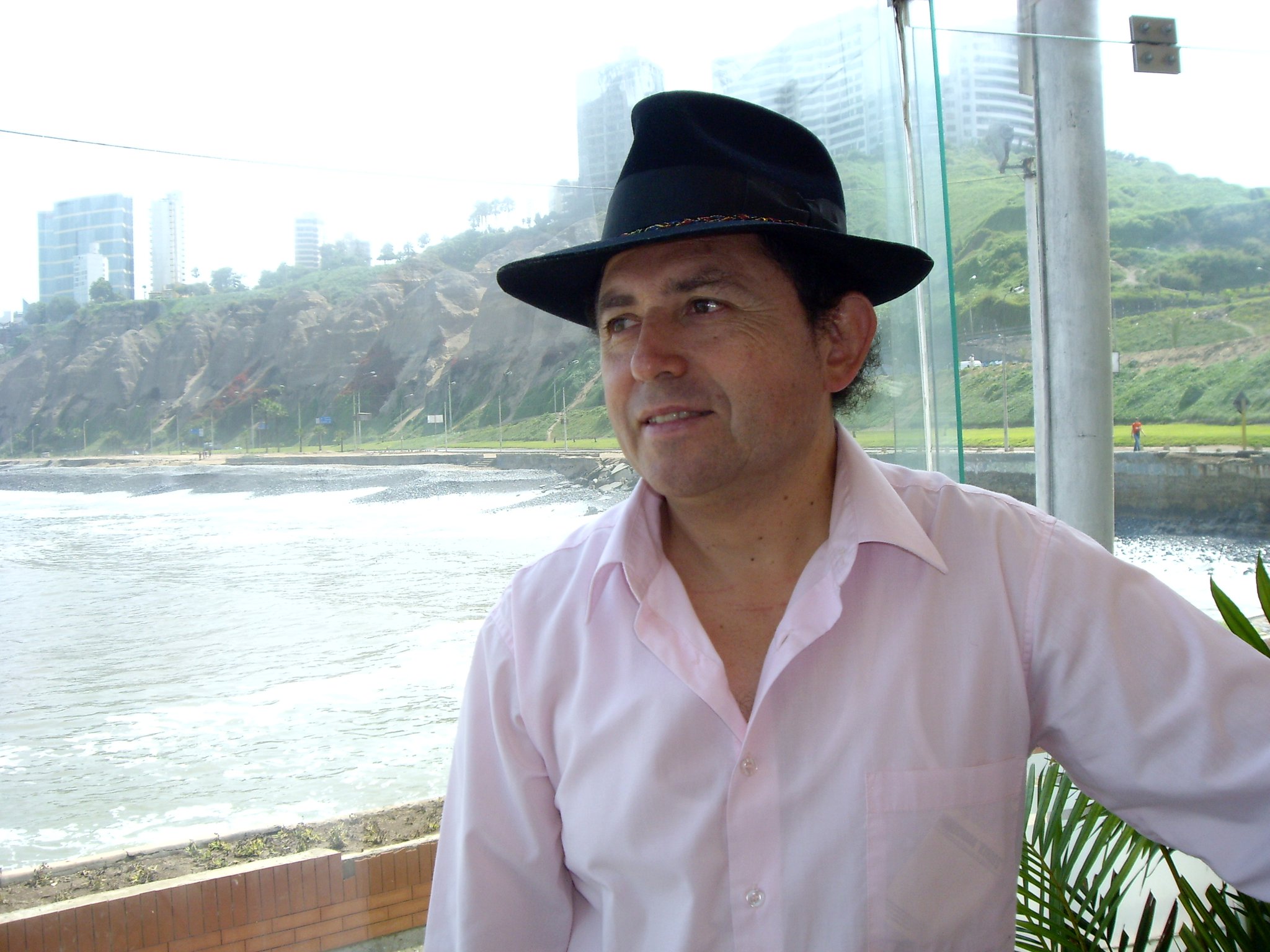 JOHNNY ROJAS