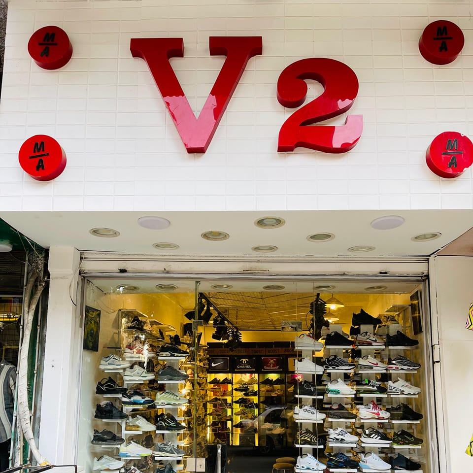 V2