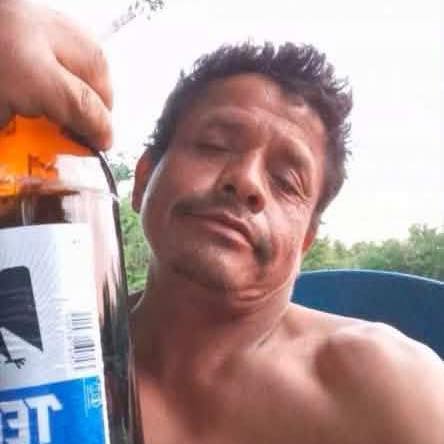 Fui a visitar a mi amiguita pero andaba en el avión | Deposito El Parcero