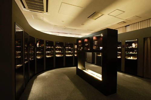 KOBEとんぼ玉ミュージアム企画展「ART MARBLE 2026」4月7日まで！ Mark