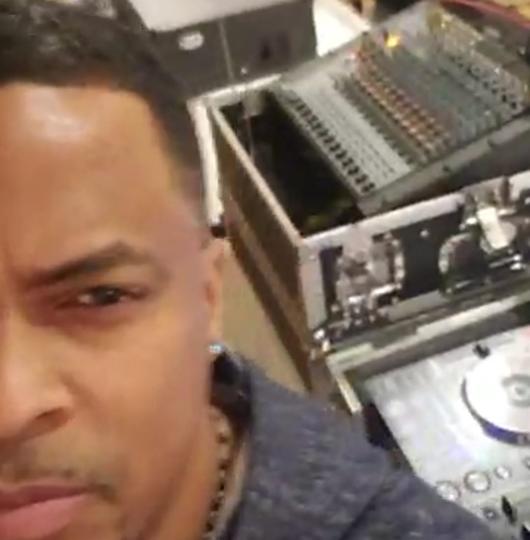 DJ R1