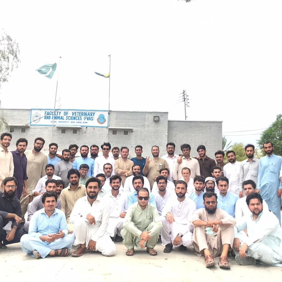 Dr Nadeem Veterinary Clinic and Laboratory | Charsadda