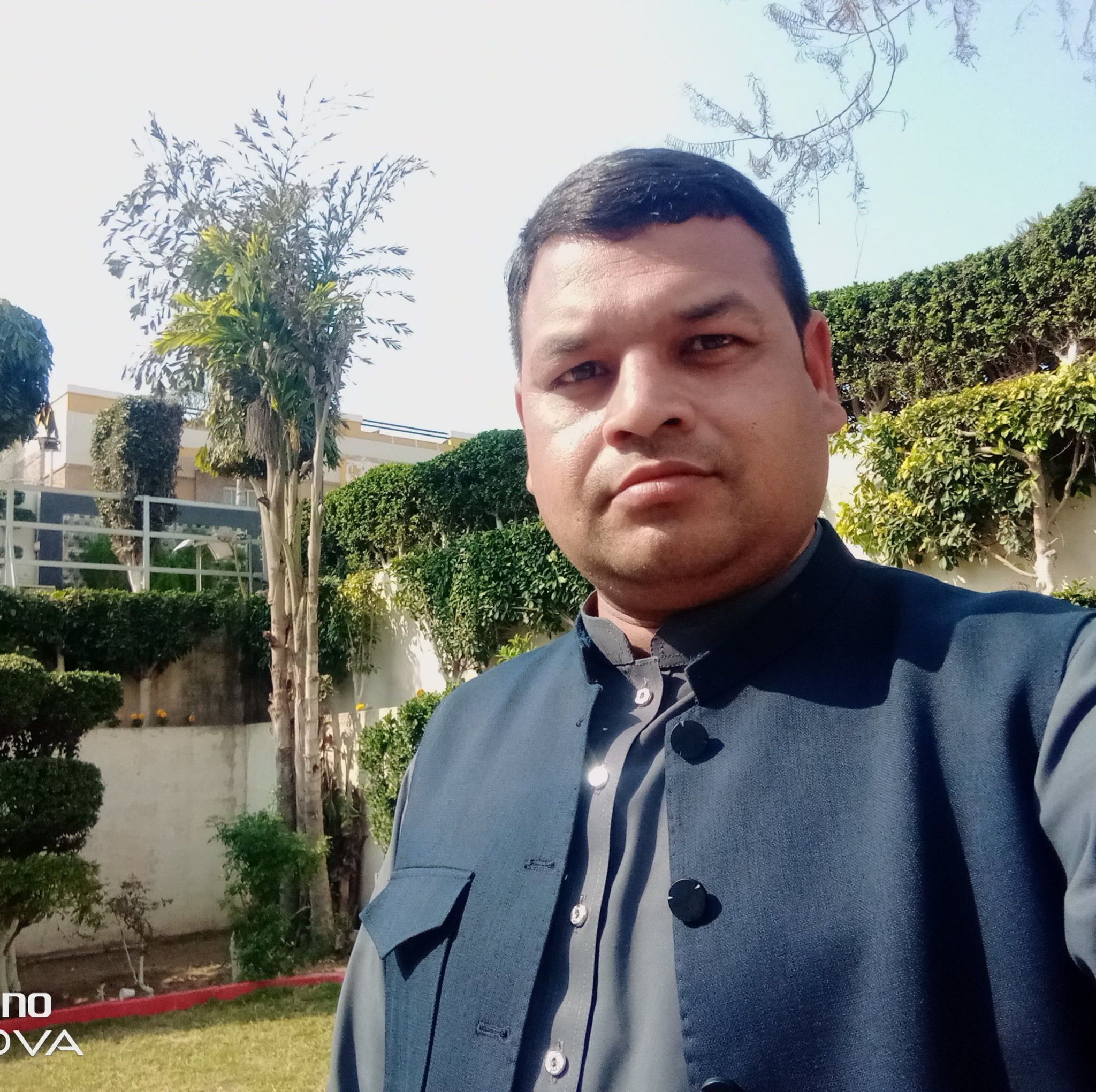 Dr.Qadeer veterinary Doctor