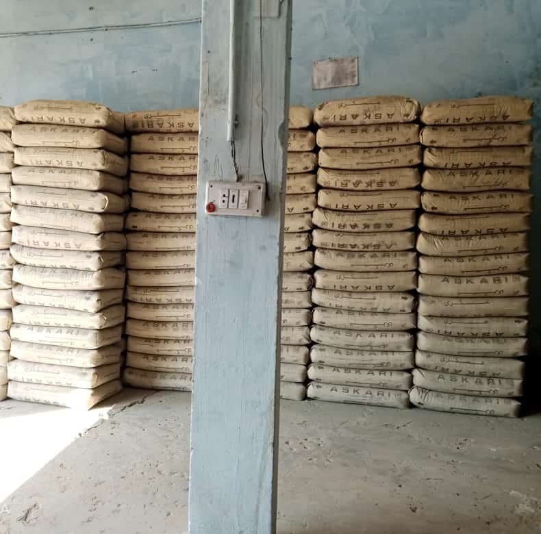 Hammad Rafiq Steel Works and cement Agency at Khuiratta Near pull