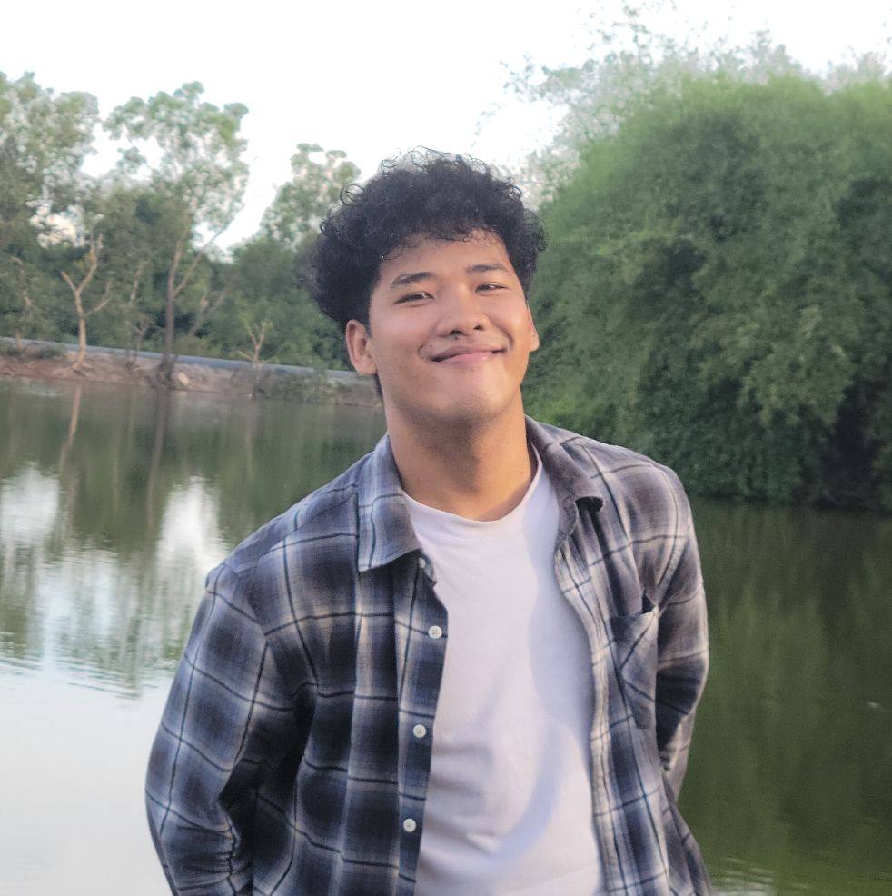 យន់ សុន្ទរ៉ា