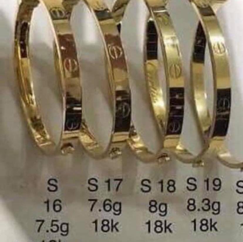 Saudi gold seller